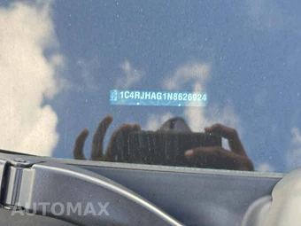 2022 Jeep Grand Cherokee Altitude - miniatura 5