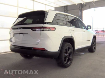 2022 Jeep Grand Cherokee Altitude - miniatura 4