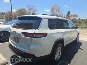 2022 Jeep Grand Cherokee L Laredo - miniatura 3