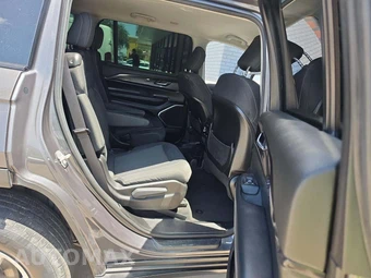2022 Jeep Grand Cherokee L Laredo - miniatura 17