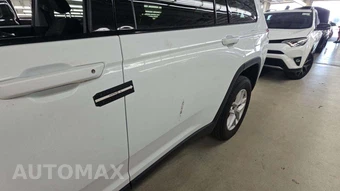 2022 Jeep Grand Cherokee L Laredo - miniatura 31
