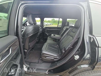 2022 Jeep Grand Cherokee L Overland - miniatura 13
