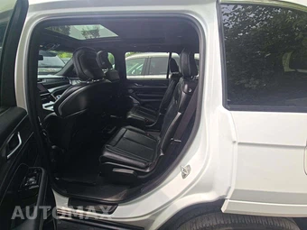 2022 Jeep Grand Cherokee L Overland - miniatura 13