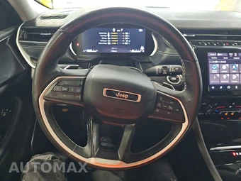 2022 Jeep Grand Cherokee Laredo - miniatura 10