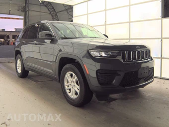 2022 Jeep Grand Cherokee Laredo - miniatura 3