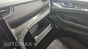 2022 Jeep Grand Cherokee Laredo - miniatura 31