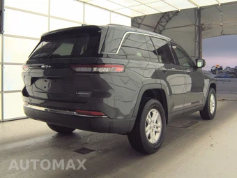 2022 Jeep Grand Cherokee Laredo - miniatura 4