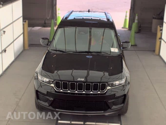 2022 Jeep Grand Cherokee Laredo - miniatura 2