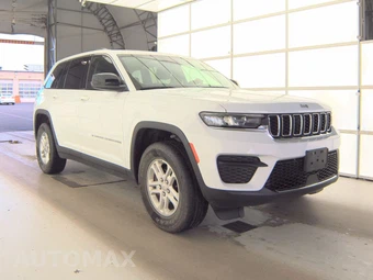 2022 Jeep Grand Cherokee Laredo - miniatura 3