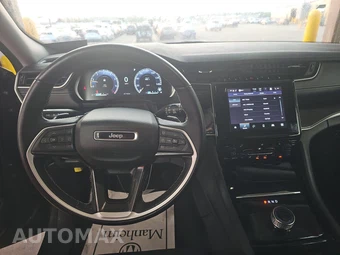 2022 Jeep Grand Cherokee Laredo - miniatura 11