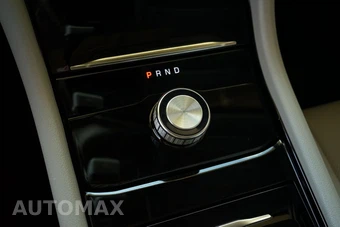 2022 Jeep Grand Cherokee Overland - miniatura 17
