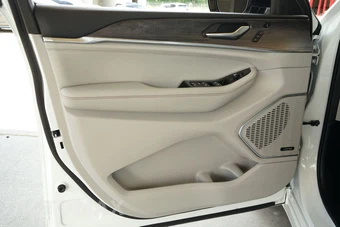 2022 Jeep Grand Cherokee Overland - miniatura 24