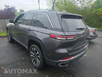 2022 Jeep Grand Cherokee Overland - miniatura 2