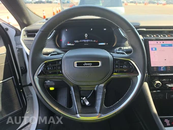 2022 Jeep Grand Cherokee Overland - miniatura 10