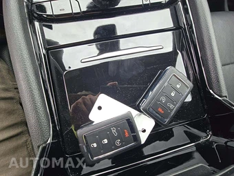 2022 Jeep Grand Cherokee Overland - miniatura 8