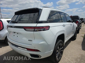 2022 Jeep Grand Cherokee Overland - miniatura 4