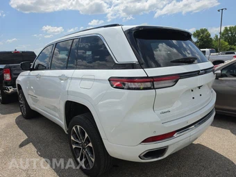 2022 Jeep Grand Cherokee Overland - miniatura 6