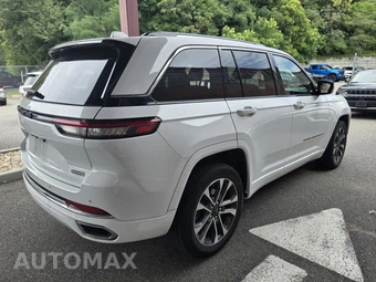 2022 Jeep Grand Cherokee Overland - miniatura 2