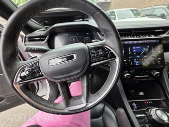 2022 Jeep Grand Cherokee Overland - miniatura 5