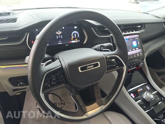 2022 Jeep Grand Cherokee Overland - miniatura 10