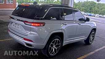 2022 Jeep Grand Cherokee Summit Reserve - miniatura 4