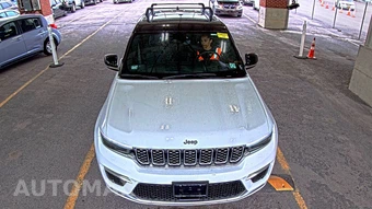 2022 Jeep Grand Cherokee Summit Reserve - miniatura 2