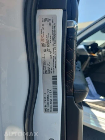 2022 Jeep Grand Cherokee Summit Reserve - miniatura 11