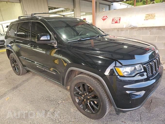 2022 Jeep Grand Cherokee WK Laredo E - miniatura 3