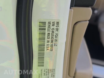 2022 Jeep Grand Cherokee WK Laredo E - miniatura 14