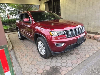 2022 Jeep Grand Cherokee WK Laredo E - miniatura 4