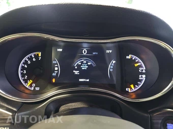 2022 Jeep Grand Cherokee WK Laredo E - miniatura 9