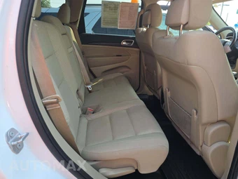 2022 Jeep Grand Cherokee WK Laredo E - miniatura 16