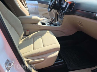 2022 Jeep Grand Cherokee WK Laredo E - miniatura 18