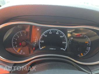 2022 Jeep Grand Cherokee WK Laredo E - miniatura 9