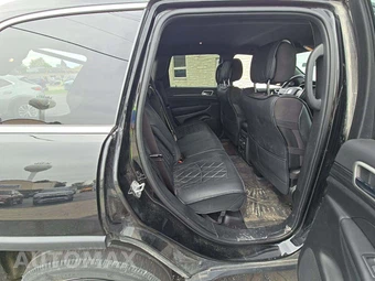 2022 Jeep Grand Cherokee WK Laredo E - miniatura 13