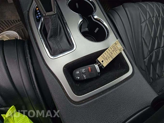 2022 Jeep Grand Cherokee WK Laredo E - miniatura 5