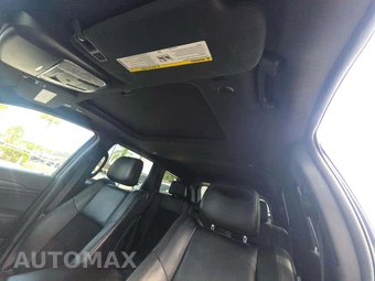 2022 Jeep Grand Cherokee WK Laredo X - miniatura 8