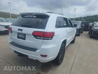 2022 Jeep Grand Cherokee WK Laredo X - miniatura 3
