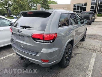 2022 Jeep Grand Cherokee WK Laredo X - miniatura 3
