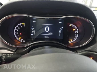 2022 Jeep Grand Cherokee WK Laredo X - miniatura 12