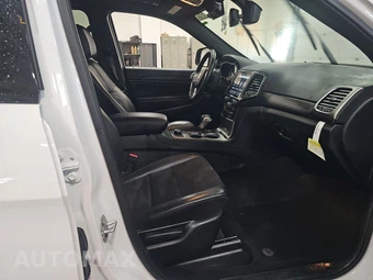 2022 Jeep Grand Cherokee WK Laredo X - miniatura 8