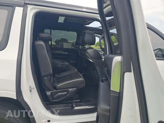 2022 Jeep Grand Wagoneer Obsidian - miniatura 14