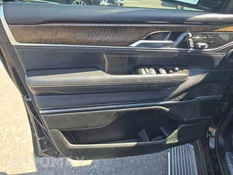 2022 Jeep Grand Wagoneer Series I - miniatura 9
