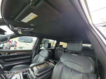 2022 Jeep Grand Wagoneer Series I - miniatura 11
