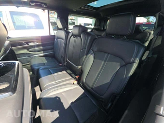 2022 Jeep Grand Wagoneer Series I - miniatura 13
