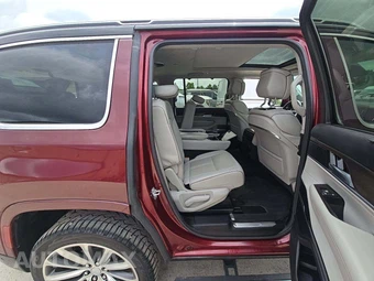 2022 Jeep Grand Wagoneer Series II - miniatura 14