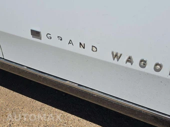 2022 Jeep Grand Wagoneer Series II - miniatura 27