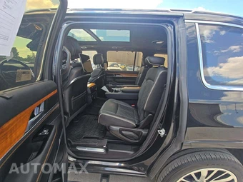 2022 Jeep Grand Wagoneer Series III - miniatura 10