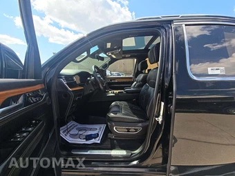 2022 Jeep Grand Wagoneer Series III - miniatura 3