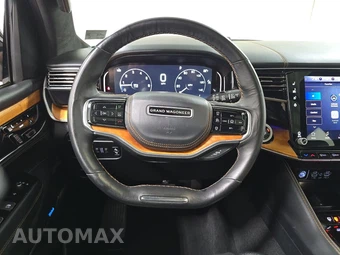 2022 Jeep Grand Wagoneer Series III - miniatura 10